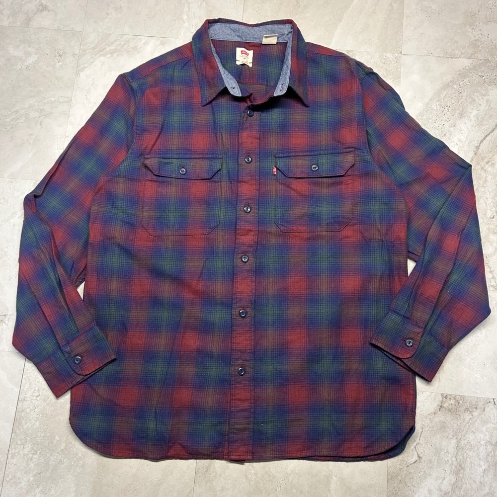 Levis Flannel Shirt Mens Medium Burgundy Blue Green Plaid Relaxed Fit Button Up